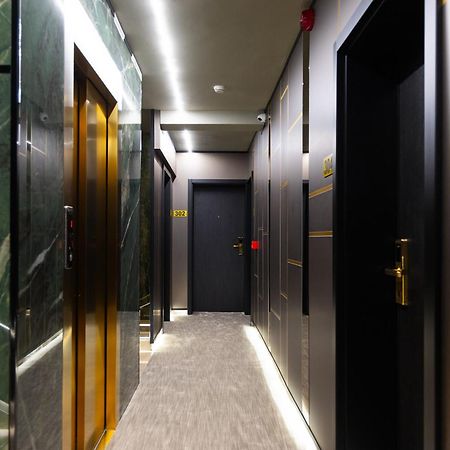 Hotel Opera Pristina Esterno foto