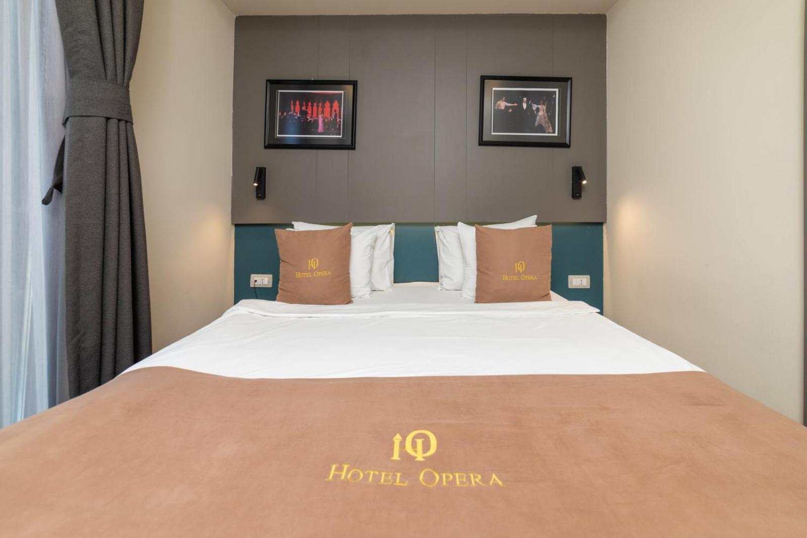 Hotel Opera Pristina Esterno foto