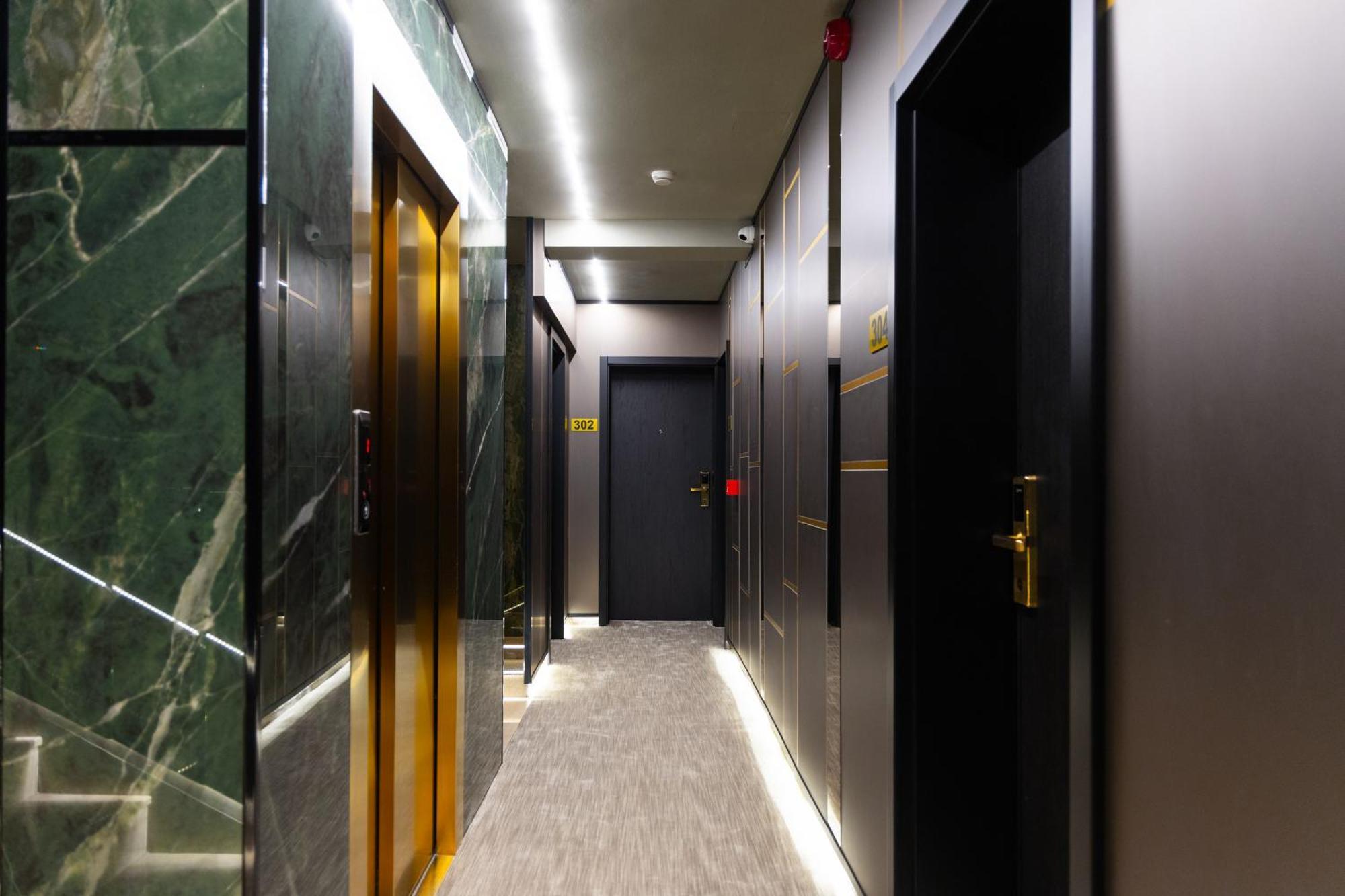 Hotel Opera Pristina Esterno foto