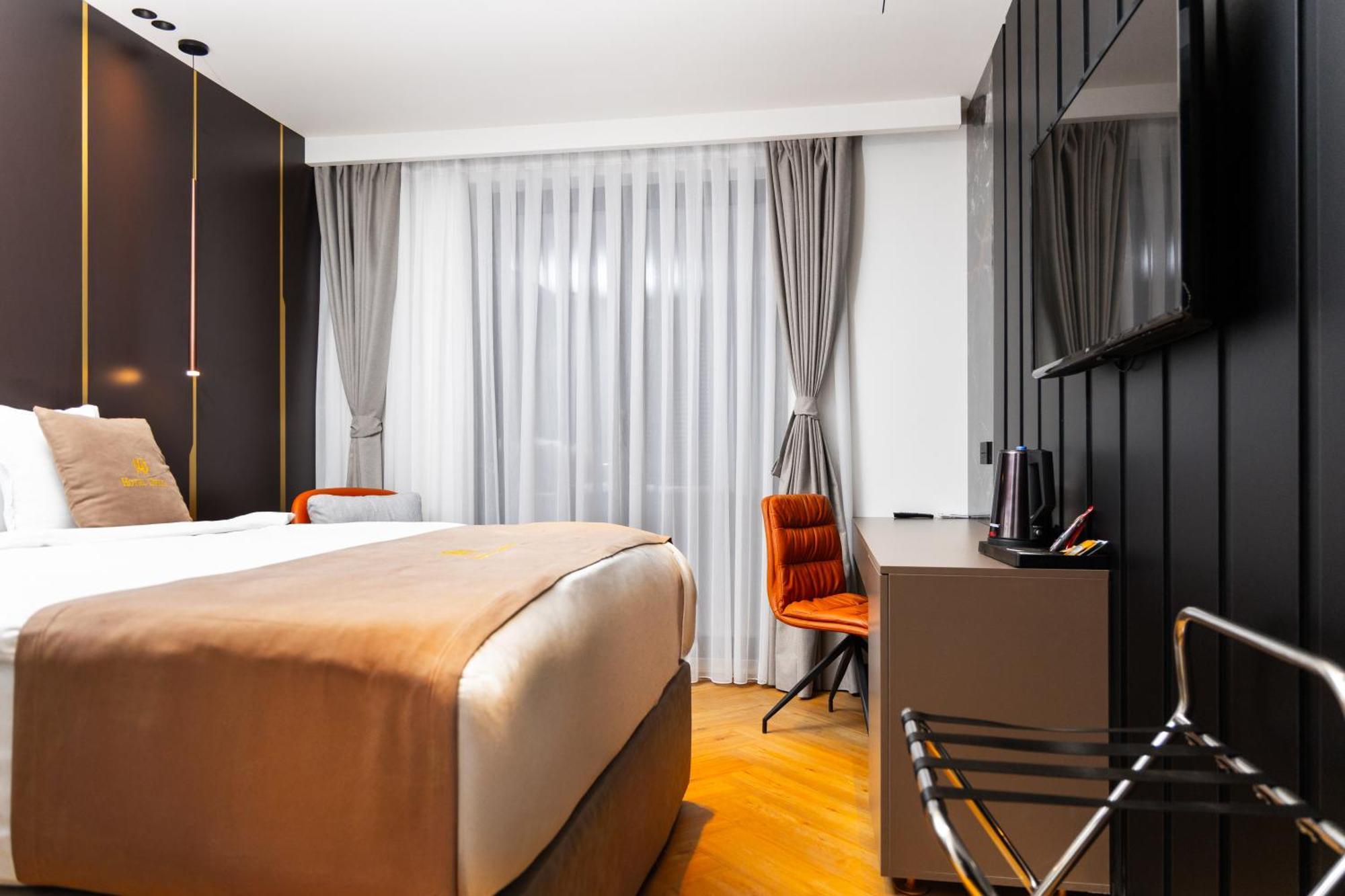 Hotel Opera Pristina Esterno foto